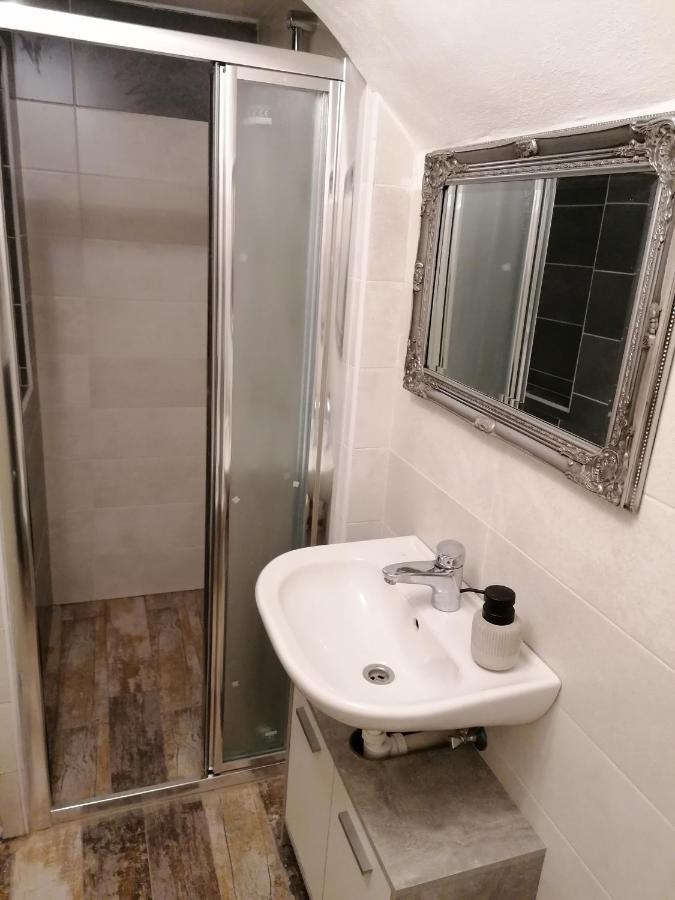 Apartmán B B B *